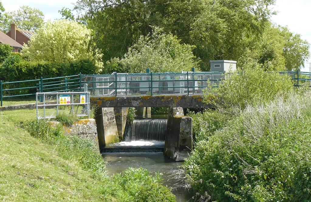 Bulkington-Weir.jpg